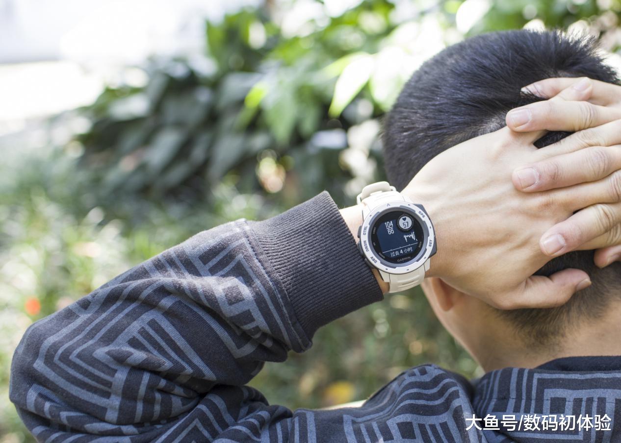 穿戴体验极佳：功能齐全、外观硬朗的智能运动手表GARMIN Instinct 体验