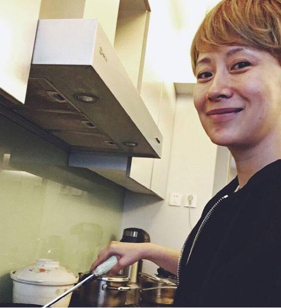 晒晒海清住的豪宅，在家也经常吃素菜，不愧是国民好媳妇