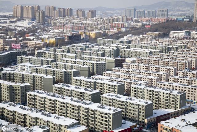 楼市大局已定，未来高房价“不再”是问题，或面临“2大难题”