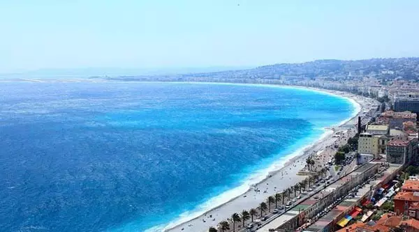 还出什么国？去了广西，等于去了全世界，不信你看