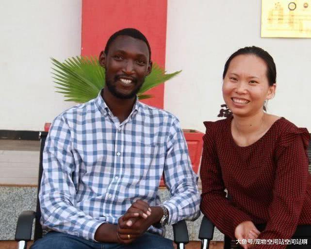 中國女孩嫁給非洲人，被要求至少生兩個娃，實在是太可怕！
