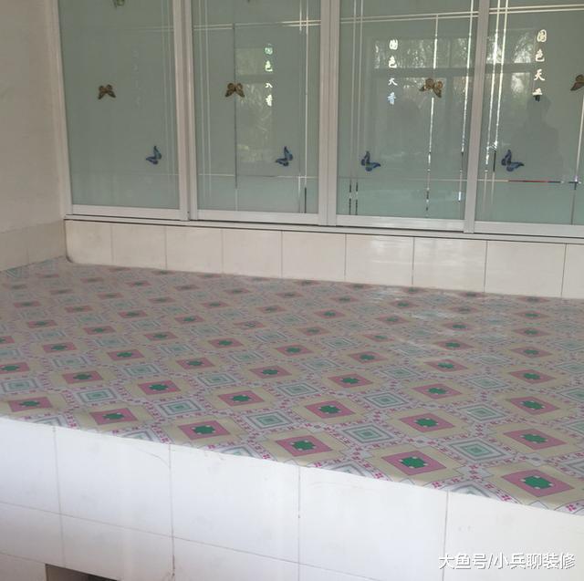 遠嫁東北農村，婆家準備的婚房太寒酸，你們見過這樣的婚房嗎？