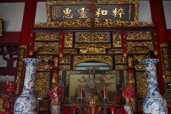 被全世界2亿人奉为女神，这是一个神奇的人物