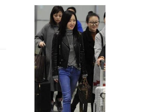 同样是40多岁，那英和杨钰莹，两人的气质却差了十万八千里！