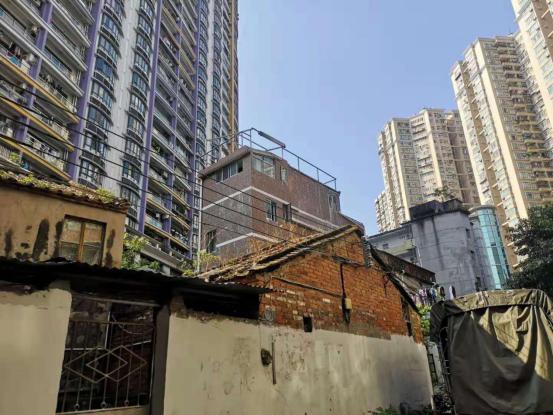 ＂捂地＂5年之久！海珠千万住宅南向景观却是低矮＂老破小＂