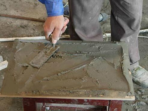 贴砖到底水泥浆好还是瓷砖胶好？后悔我家选错差点被骗光所有钱！