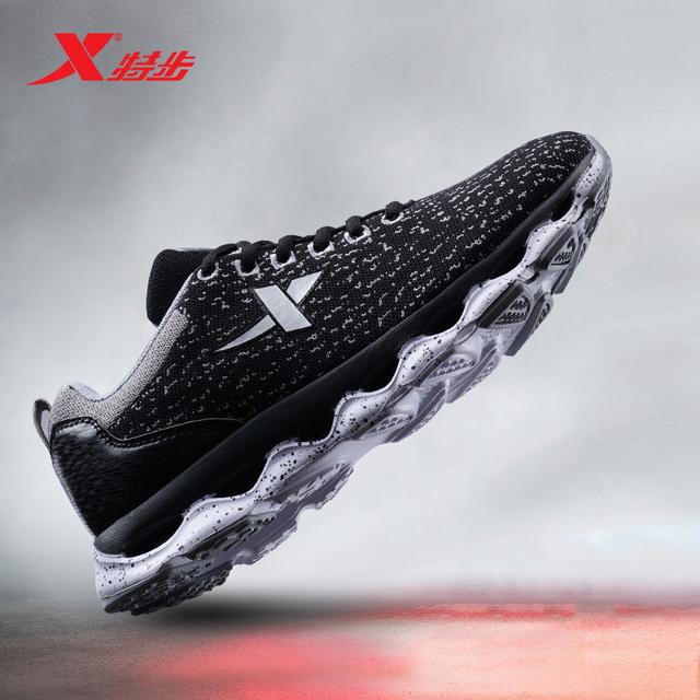 又出一男鞋：叫“特步透气鞋”，适合四五十岁男人穿，养脚贼舒适