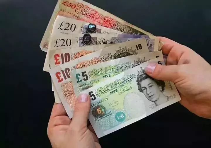 紧急提醒，95名留英学生账户涉嫌洗钱被冻结调查！