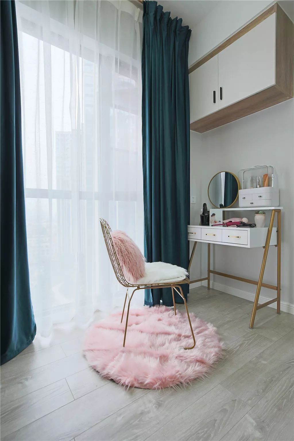 98㎡北欧轻奢，极简风要档次感，这样搭配很自然！