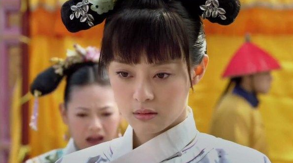 『甄嬛传』甄嬛传：你真的以为孙妙青落选是因为殿前失仪？原来还有这隐情！