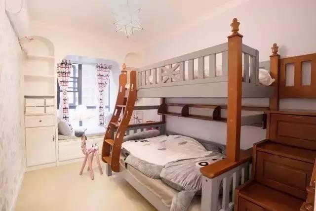 晒晒我的新家，亲朋好友都说漂亮，最喜欢阳台的花花草草