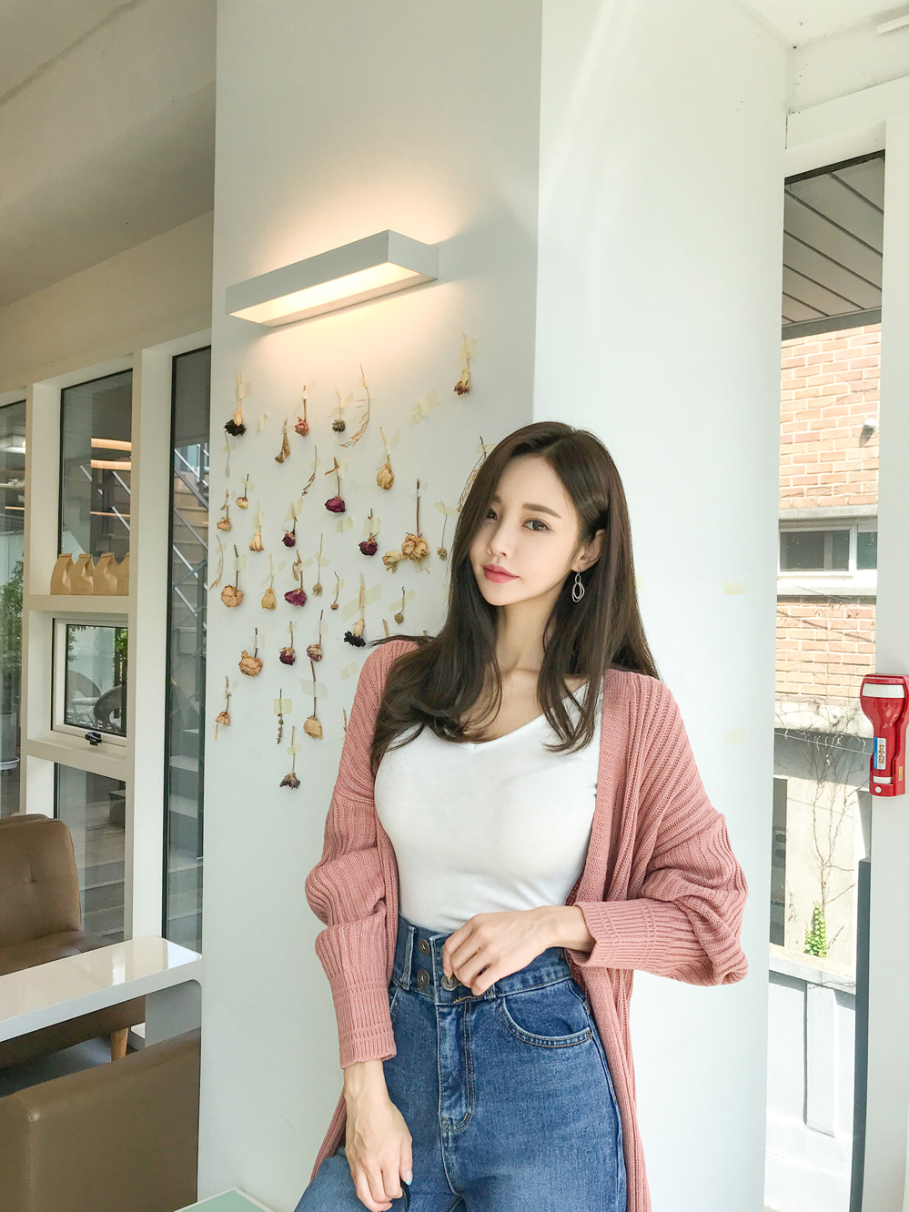 時尚穿搭，身材豐腴的小姐姐，清新可人盡顯女人別樣韻味