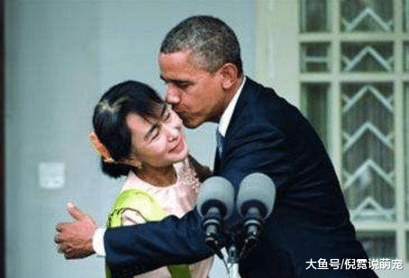 各国领导人拥抱美女：普京最霸气，奥巴马绅士，只有他被拒绝