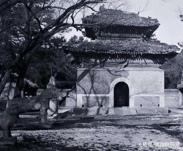 中国“坟”最多的城市：居民日常生活都穿“坟”而过，你知道吗？
