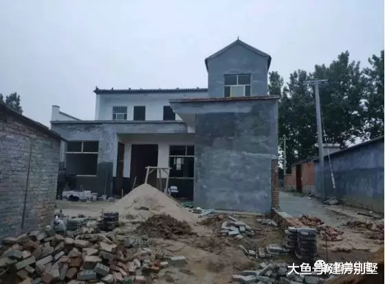 河南网友10万建两层小楼，楼面楼梯用预制板，这样省钱合理吗？