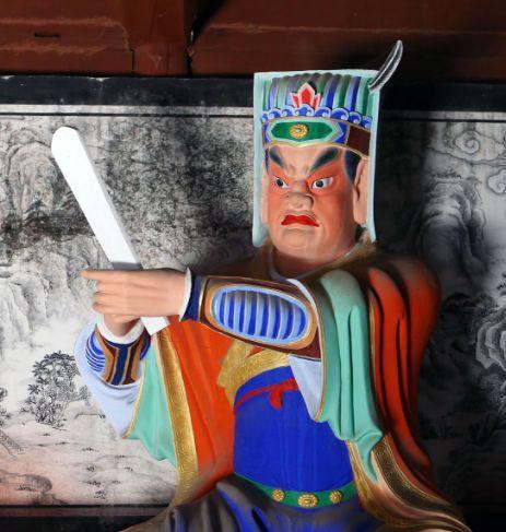 中国历史上最后一位真丞相，以一己之力对抗专制皇权，可悲可敬