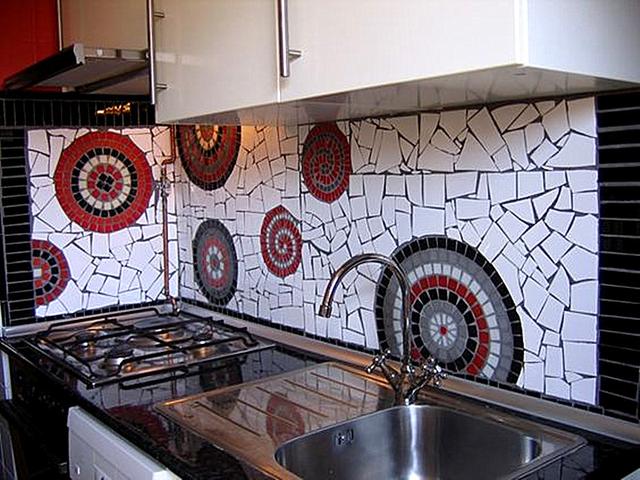 你家不要的碎瓷砖，人家可拿来铺地！个性有创意，感觉赚大了！