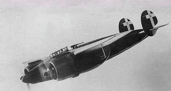 士兵以为打下一架敌机，全军狂喜，却来了一封急电：元帅被打死了