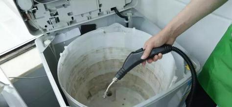 洗衣机有一个“一键排污”！打开后，水垢流半盆，可惜有人不知！