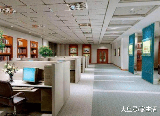 装修不要再做石膏吊顶了，未来都流行装这种，好看还省不少钱