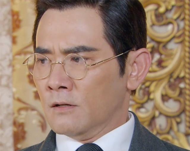 康熙、雍正、乾隆都是世人争议的帝王，但是溥仪比他们更受争议