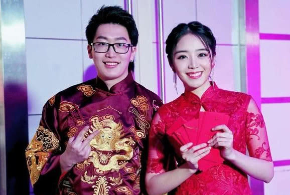 余霜当众曝光王多多遭解说排挤的真实原因，得知原因，众人沸腾！