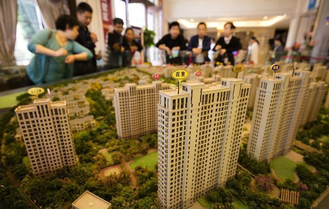 真相告诉你，把全部身家绑在房子上的人，今年将会面对什么困难？