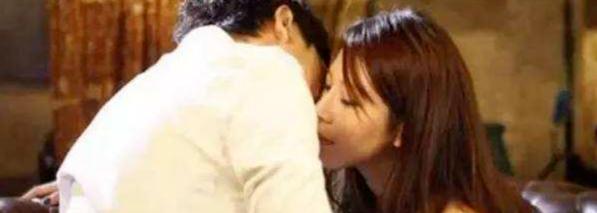 熄灯后，夫妻之间会做的9个坏动作，别不承认，一定有你！