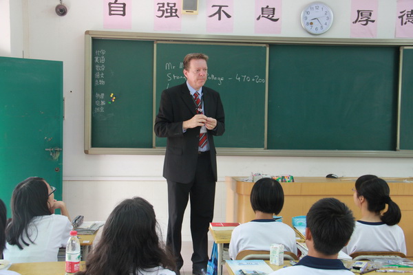 让老外看“哭”的3句中式英语，前2句通俗，看到最后：笑出腹肌