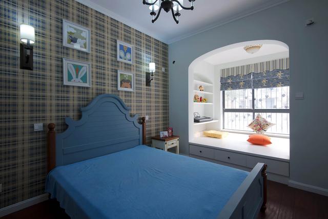 132㎡四居室花18万装修，时尚好看，设计也很到位，真不错