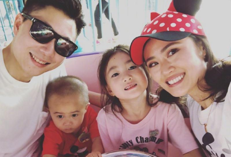 李小鹏女儿才是“整容式”长大，模样像极了妈妈，今撞脸赵丽颖