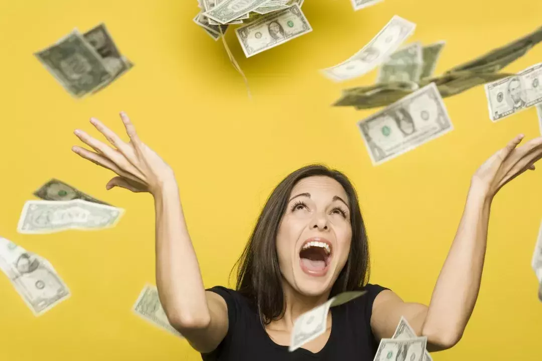 泉州一女子银行卡内, 突然多了99.5万元! 到底是谁的?