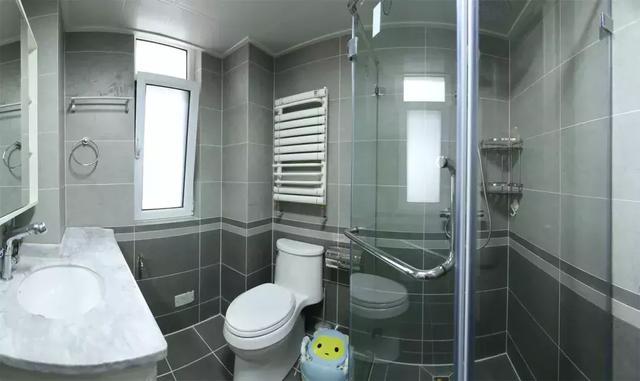 90平漂亮新房, 客厅巧用一截矮墙隔断, 邻居一看都跟着效仿!