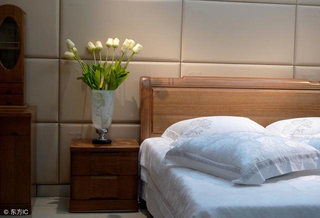 睡觉前：偷偷在枕头底下放一“宝”, 户主越住越有钱，子女升官发财！