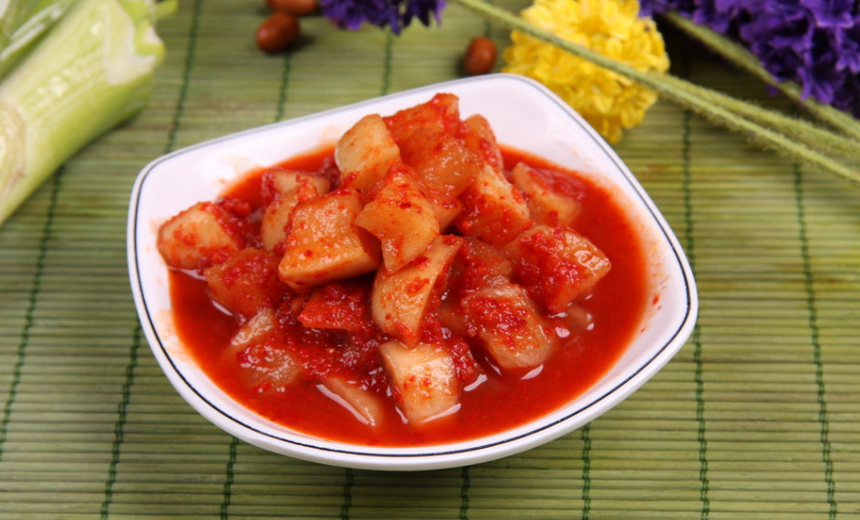 小编今天教大家如何制作常见又回味我穷的“泡菜”