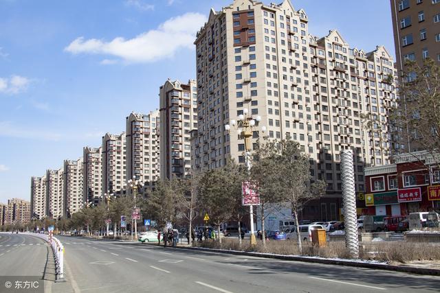 房价下跌已成定局？炒房客主动降价抛售，问题远没有那么简单！