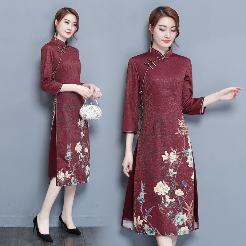 拜拜了紧身裙，上岁数了就该换新花样！穿上妈妈裙不俗不媚