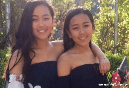 双胞胎分别被两对美国夫妇收养，19年后再相见，这个变化令人吃惊