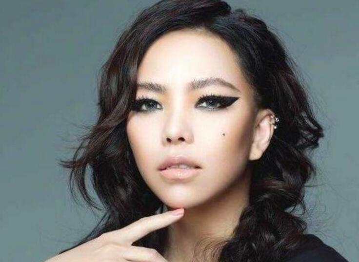 不注意保持身材，張惠妹胖到難以辨認，網友：韓紅的地位不保了