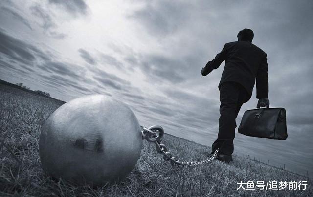 15年前，已工作2年，存款1300，房租150，吃饭5元，钱不好赚好花