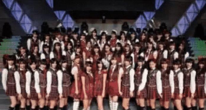 48名日本女性共破世界吉尼斯纪录，网友：总感觉哪里不对劲？