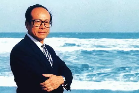 李嘉诚的财富被马云和马化腾超过，李嘉诚霸气回应！