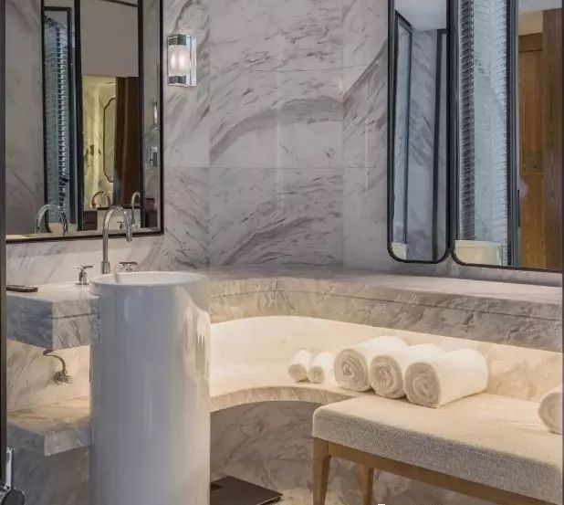 大理石潜入家装，谱写新篇章