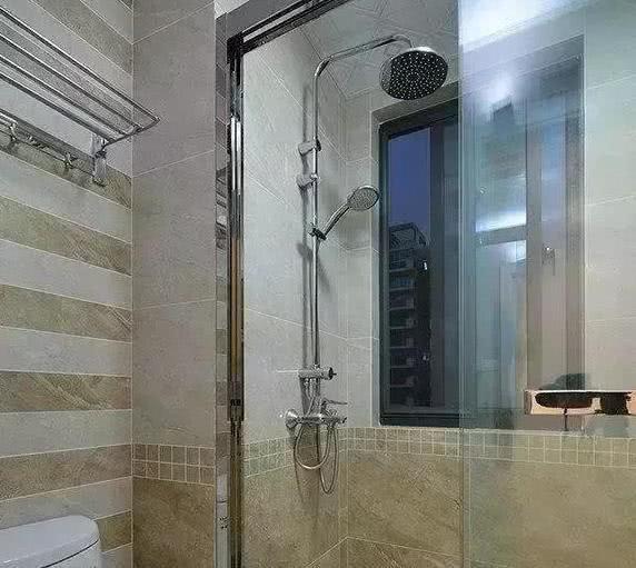 晒晒我家133㎡三室两厅，家具刚摆好就很漂亮了，邻居羡慕不已！