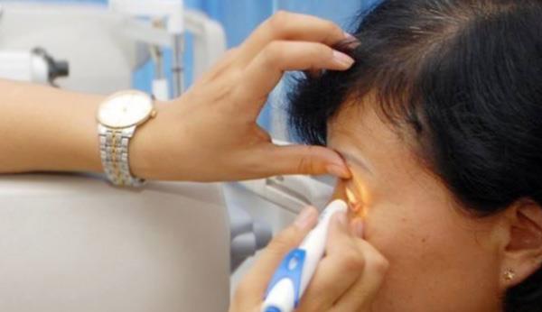 糖尿病人，不注意控制血糖，这4个“麻烦”可能会找上你