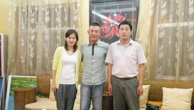 41岁潘雨辰婚姻坎坷,嫁大11岁的侯勇反被抛弃,如今不敢谈恋爱