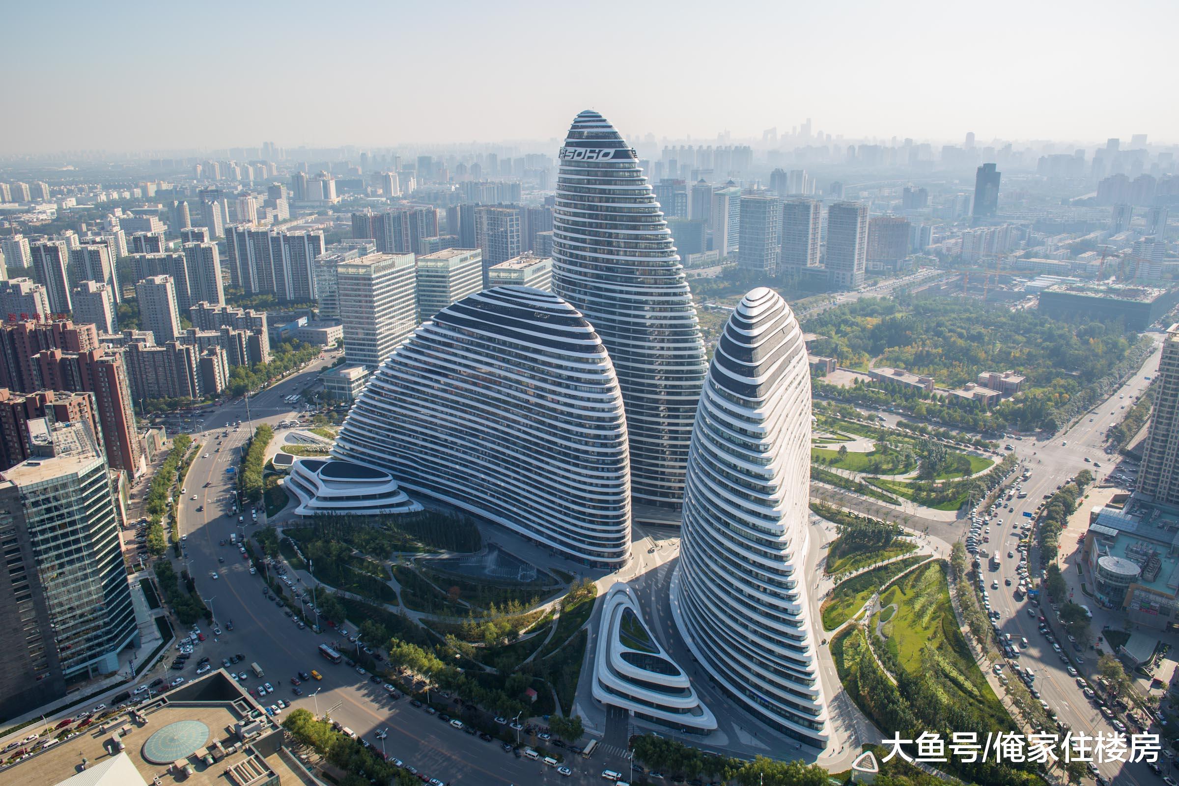 房地产大佬去当木匠，自降身价和网红比赛，对房地产失去信心了？