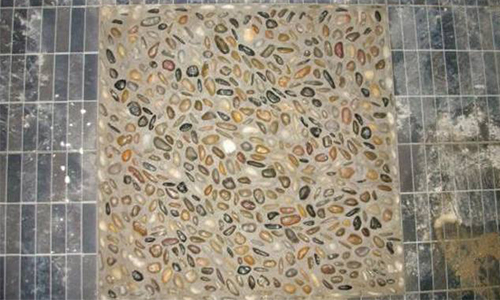 老公硬要用“鹅卵石”在厕所做按摩区，3秒我就投降，后悔了！