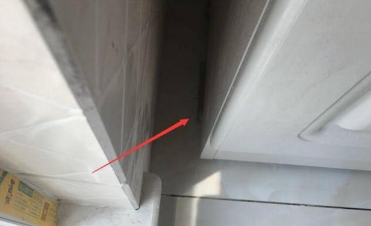 2000块定制的柜子，师傅刚安装好，业主看到就气得让拆走