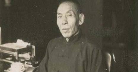 杜月笙连蒋介石都不怕，却为何惧怕戴笠，被吓得开窗跳楼